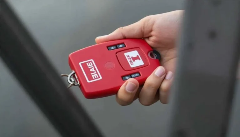 Best Car Escape Tool for Emergencies
